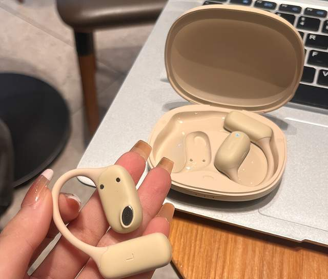挂耳式耳机什么牌子的好音质最好？前十最值得入手开放式耳机排名（图ZMTU1NzYxODA=） - 教程 - 站酷设计师Z499489643原创素材 - 站酷ZCOOL