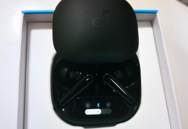 蓝牙耳机啥牌子音质好？百元蓝牙耳机推荐性价比排行榜10强分享！（图ZMTU1Nzc0OTY=） - 评测 - 站酷设计师咕噜小熊原创素材 - 站酷ZCOOL