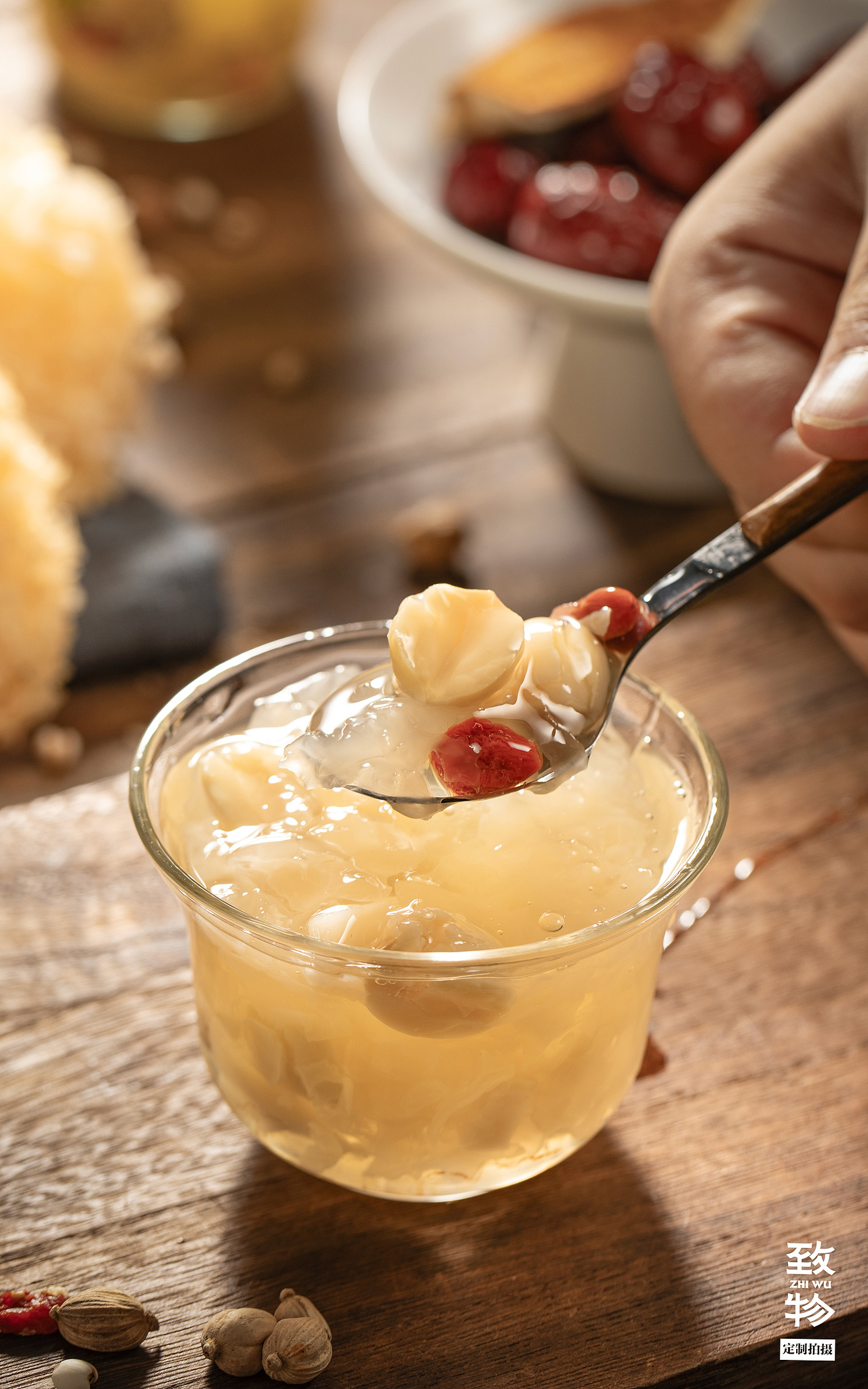 木色为台，荷风为伴（图ZNDA2MjQwNjc2） - 产品摄影 - 站酷设计师致物文化原创素材 - 站酷ZCOOL