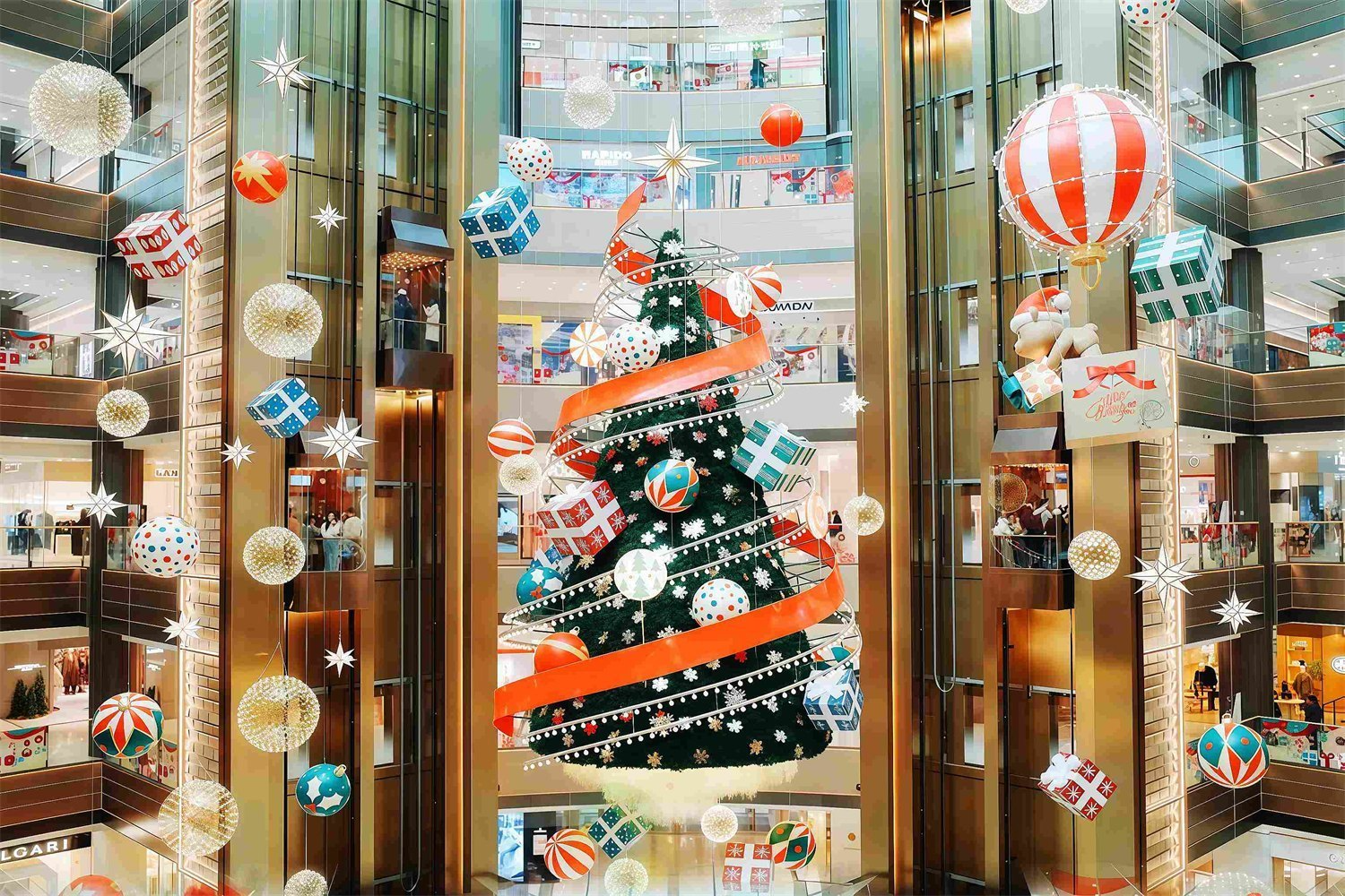 同样是做“上海商场氛围美陈设计”，为什么有的火出圈、有的无人问？肆墨设计（图ZMTU1Nzk5NzI=） - 资讯 - 站酷设计师肆墨设计原创素材 - 站酷ZCOOL