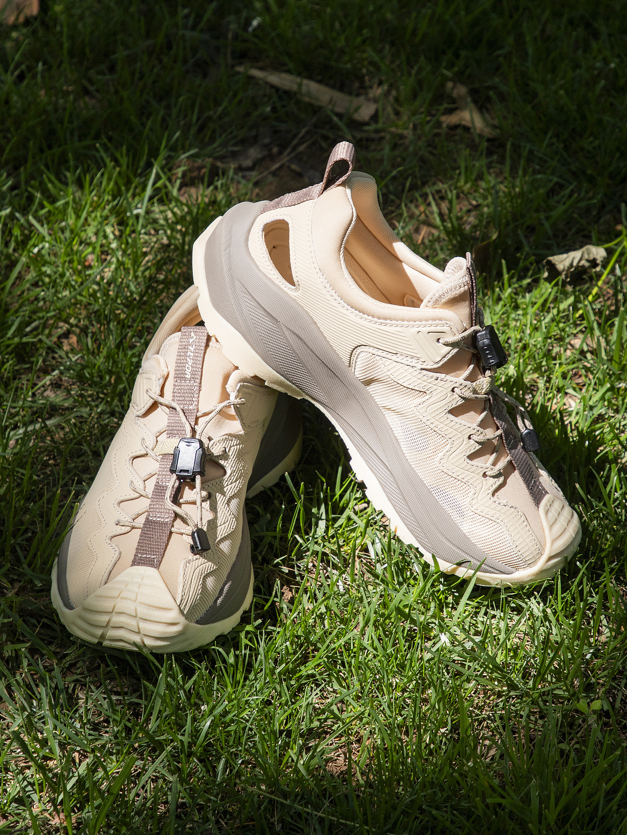 有间|TEPOR天跑越山系列溯溪鞋（图ZNDA2MjY2MjMy） - 产品摄影 - 站酷设计师有间图片社原创素材 - 站酷ZCOOL