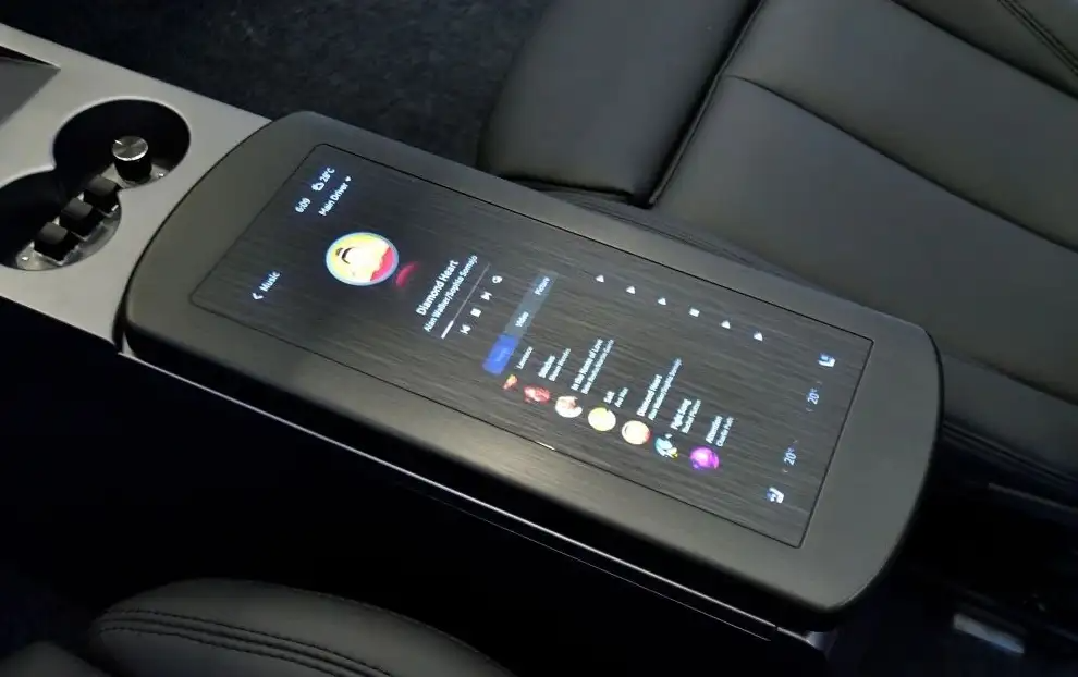 汽车木纹隐藏显示屏大火！背后15家供应商揭秘（图ZMTU1ODA5MjQ=） - 资讯 - 站酷设计师CMF设计军团原创素材 - 站酷ZCOOL