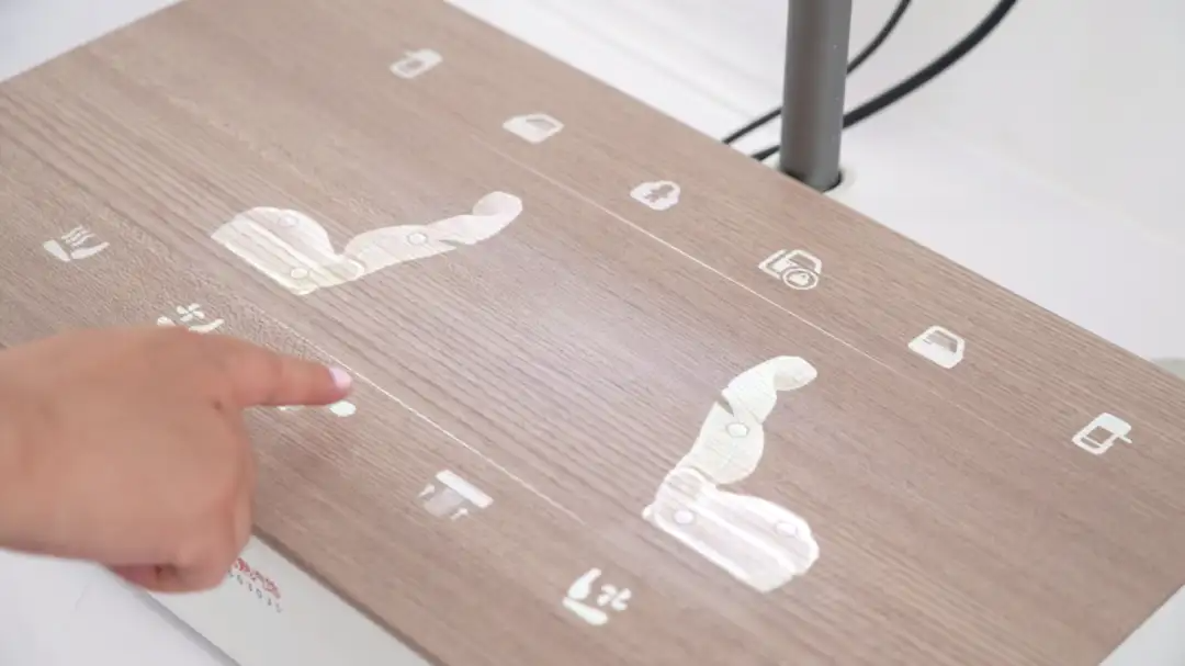 汽车木纹隐藏显示屏大火！背后15家供应商揭秘（图ZMTU1ODA5OTY=） - 资讯 - 站酷设计师CMF设计军团原创素材 - 站酷ZCOOL