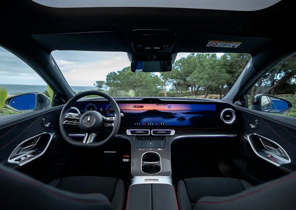 全新奔驰纯电C级全球首秀，内外饰CMF设计解析（图ZMTU1ODIyNDg=） - 资讯 - 站酷设计师CMF设计军团原创素材 - 站酷ZCOOL