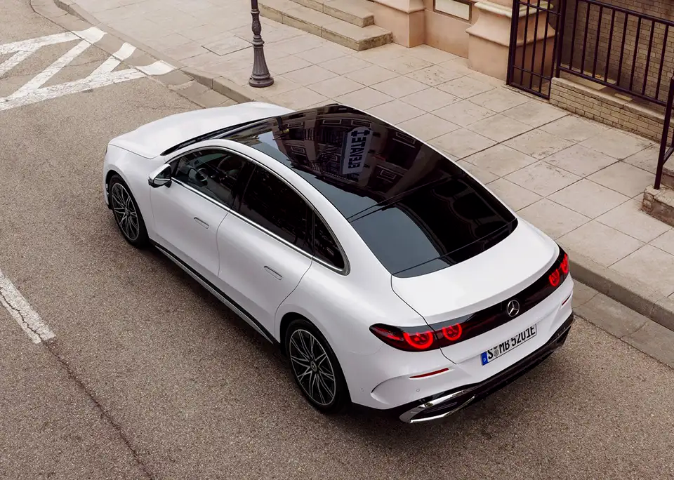 全新奔驰纯电C级全球首秀，内外饰CMF设计解析（图ZMTU1ODIyNDA=） - 资讯 - 站酷设计师CMF设计军团原创素材 - 站酷ZCOOL