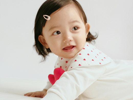 被人类幼崽的萌态暴击！｜little MO&Co.婴童系列