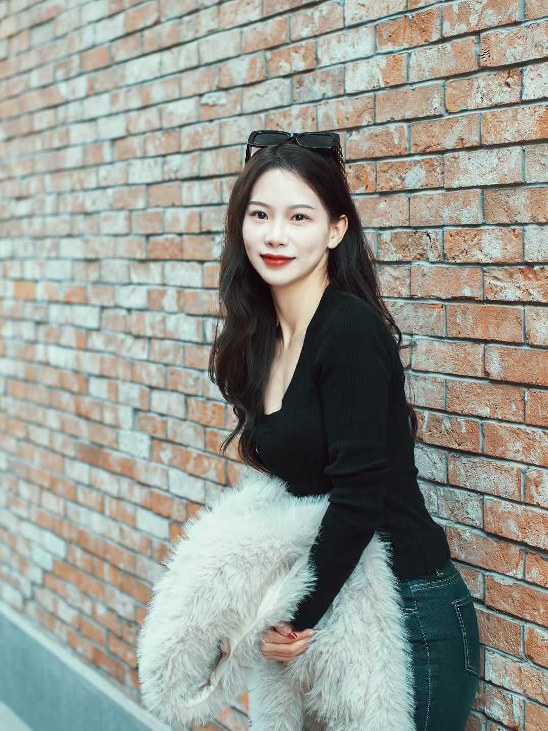 街头的目光，就是最好的聚光灯（图ZNDA2NDg4MjIw） - 人像摄影 - 站酷设计师阿北人原创素材 - 站酷ZCOOL