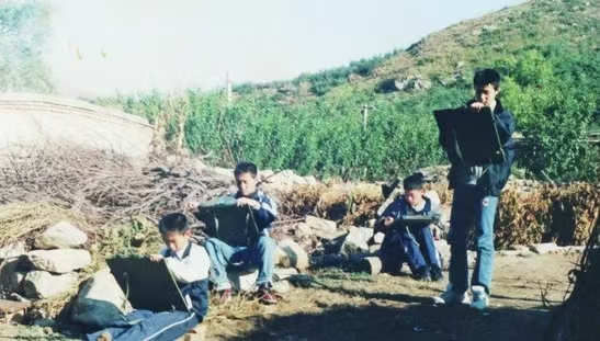 职场没有永远的高光：写给每一位陷入中年危机的设计师（图ZMTU1ODkyMTY=） - 观点 - 站酷设计师张增顺原创素材 - 站酷ZCOOL