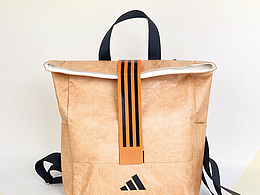 Adidas这款揉纹杜邦纸双肩包，也太绝了吧！