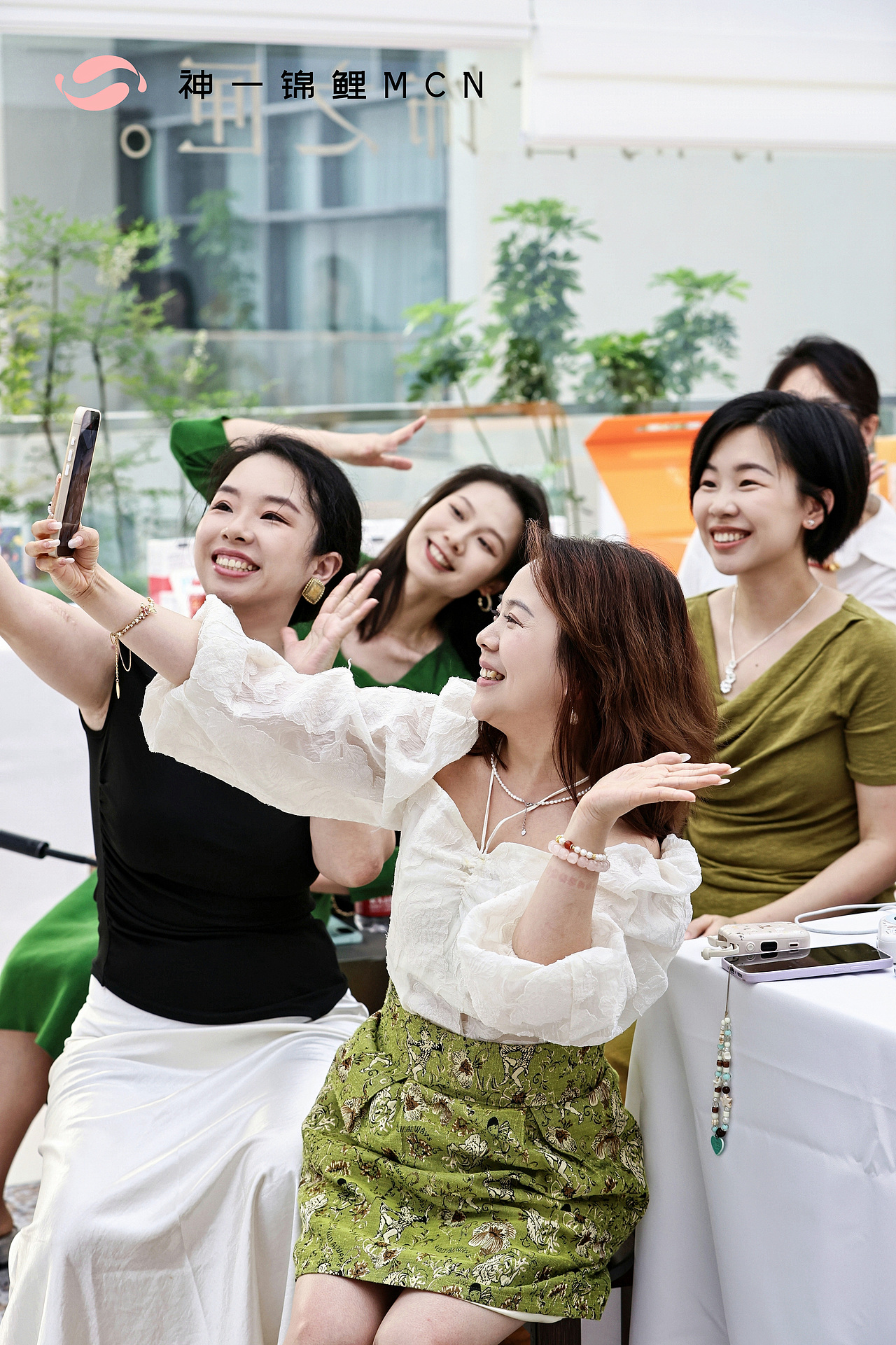 深圳活动摄影／女性沙龙活动拍摄（图ZNDA2NTc3MTcy） - 人文/纪实摄影 - 站酷设计师摄影师ice原创素材 - 站酷ZCOOL