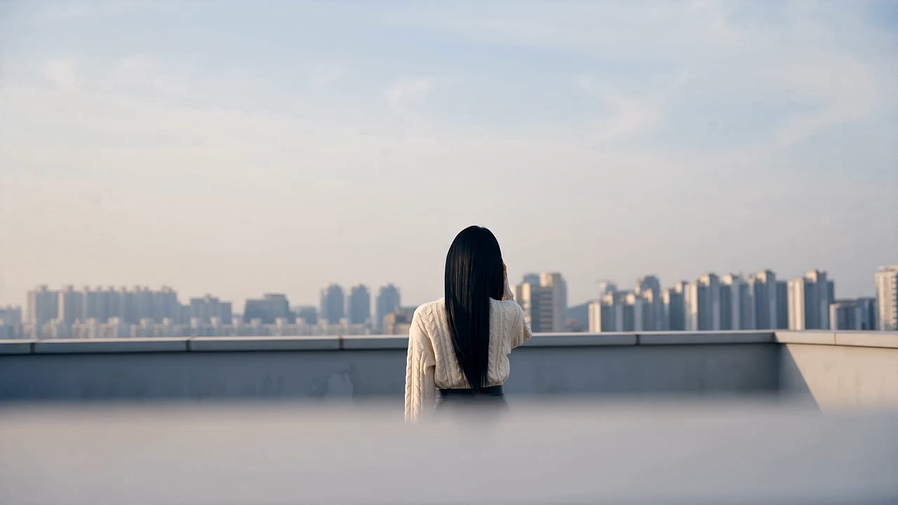 个人原创AIMV《风轻轻树静静》(图ZNDA2NzYyNzY4) - MV - 站酷设计师走路带风的男人6原创素材 - 站酷ZCOOL