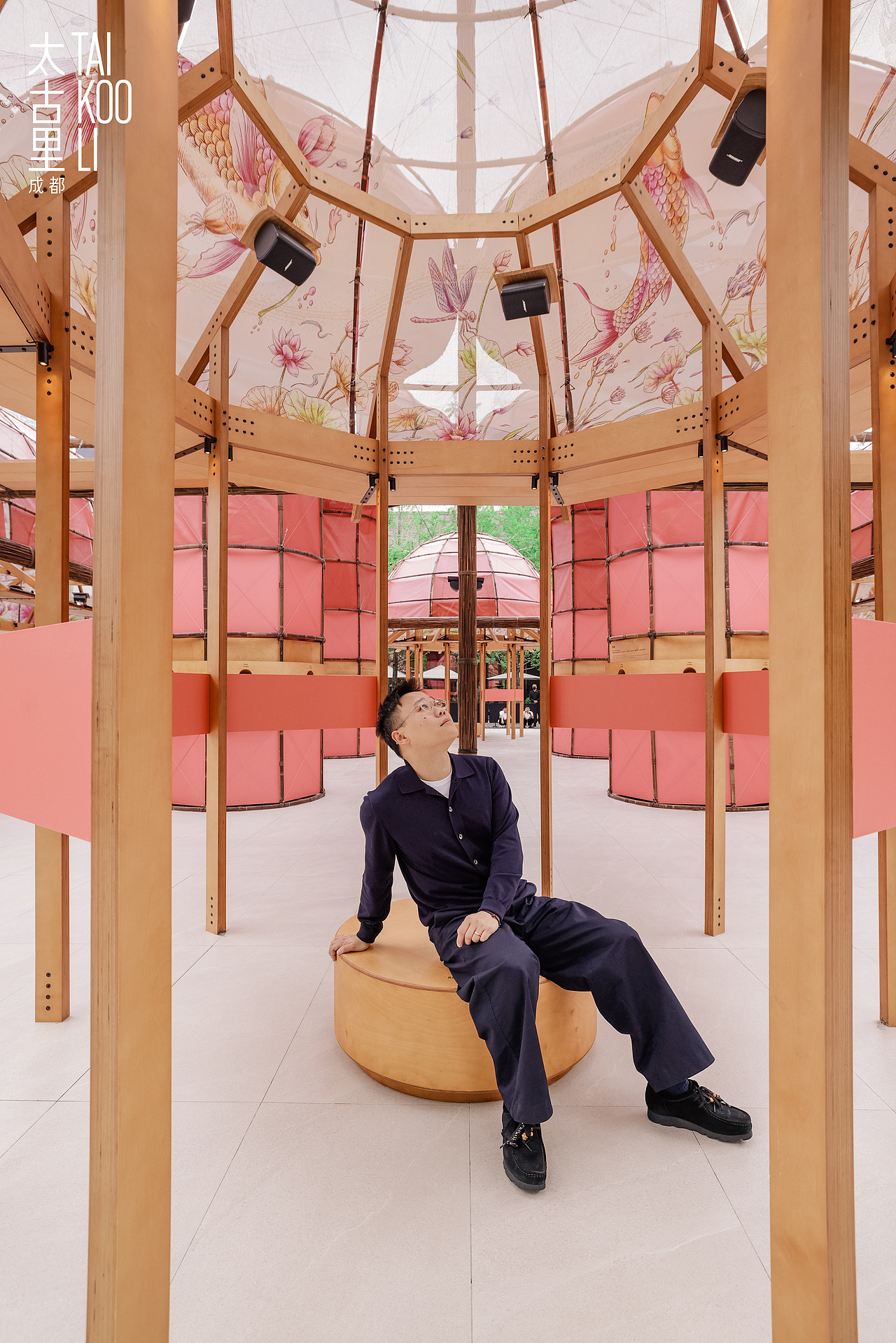 成都太古里 特展插画（图ZNDA2Nzg4MTg0） - 商业插画 - 站酷设计师花椒的Alex原创素材 - 站酷ZCOOL