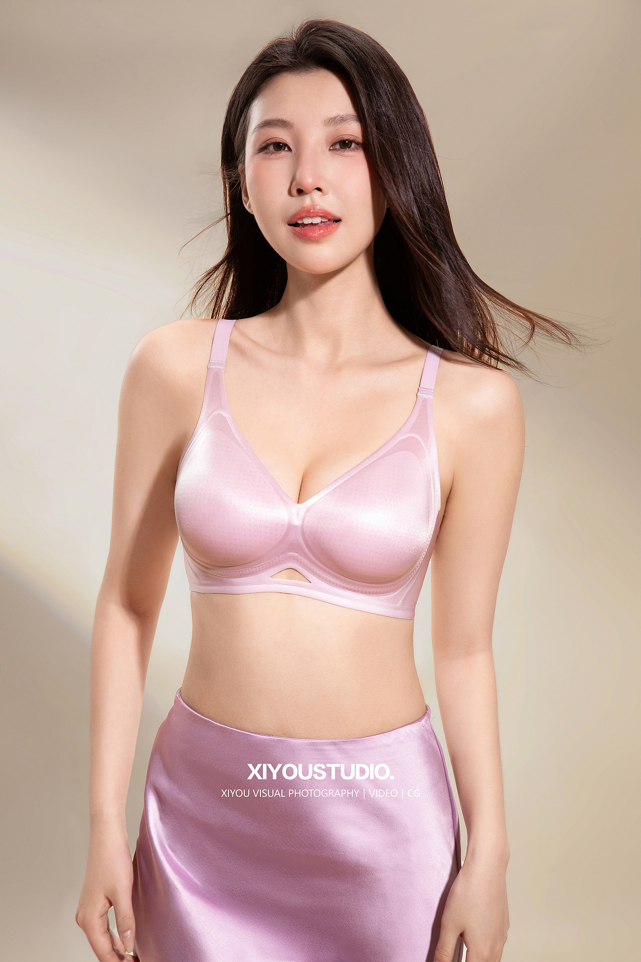 抹胸内衣拍摄（图ZNDA2OTM0NzA4） - 产品摄影 - 站酷设计师品牌服装产品摄影原创素材 - 站酷ZCOOL
