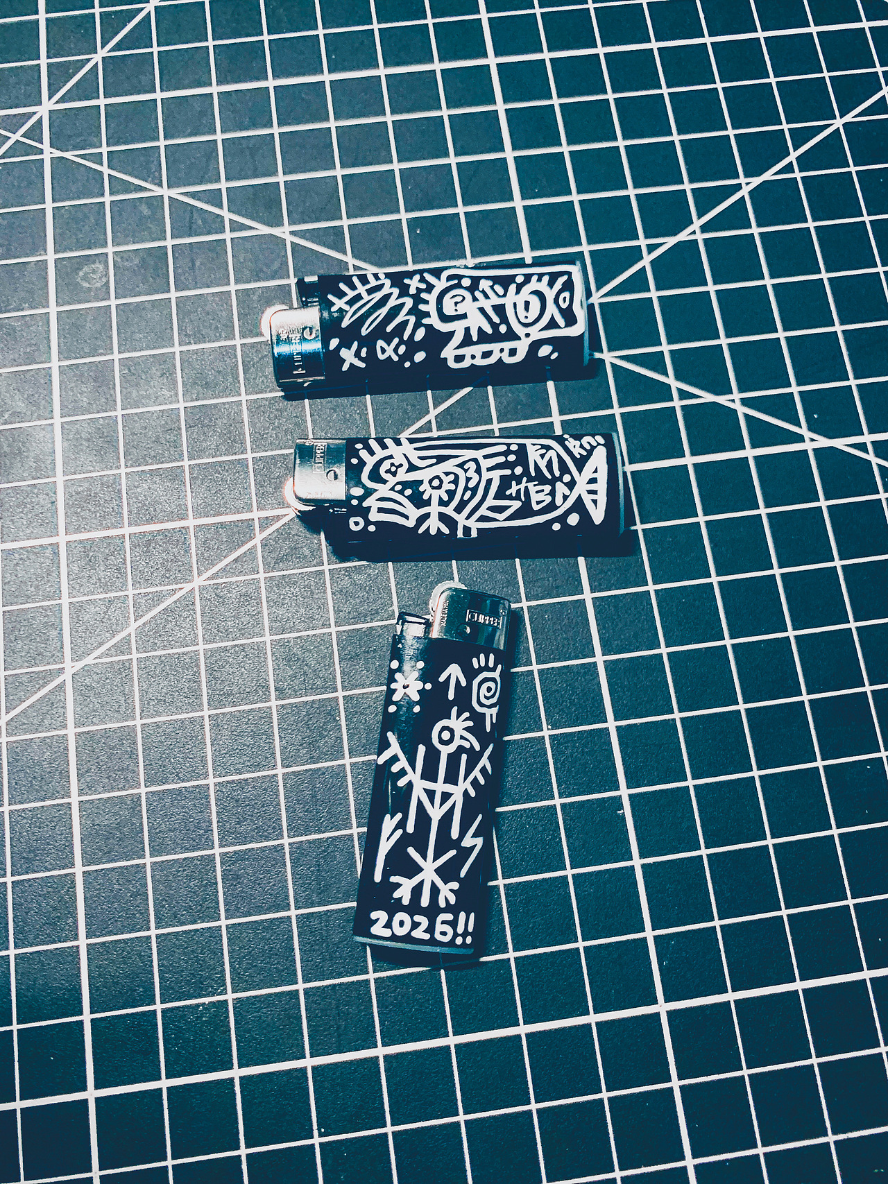 🔥……🔥（图ZNDA2OTQ0NzEy） - 新锐潮流插画 - 站酷设计师黑鸦熊原创素材 - 站酷ZCOOL