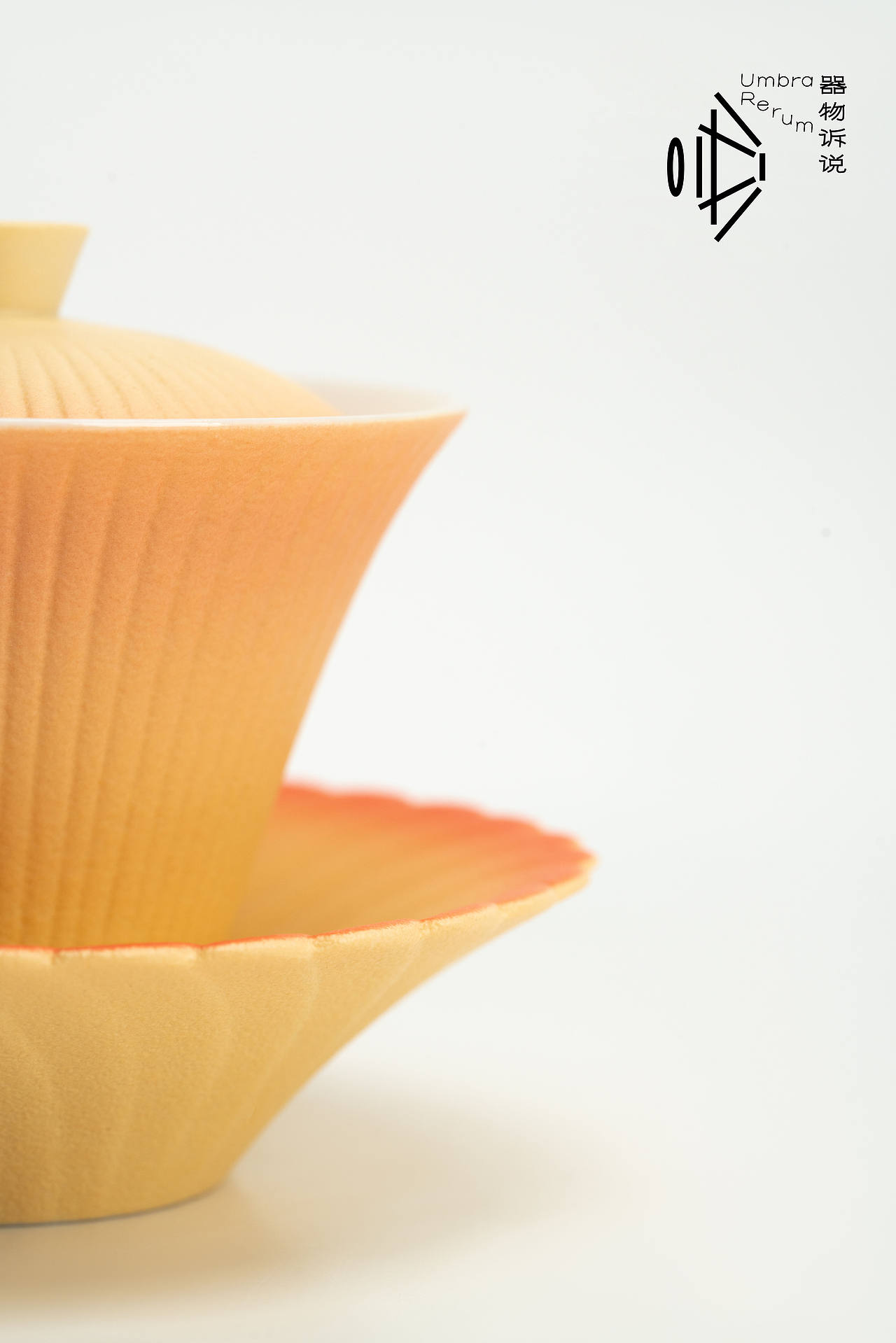 这一套茶具，像花瓣落在夕阳里（图ZNDA2OTk0NDMy） - 产品摄影 - 站酷设计师器物诉说摄影原创素材 - 站酷ZCOOL