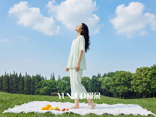AI小护士品牌生成 Ai摄影 Ai电商图 Ai家居服制图