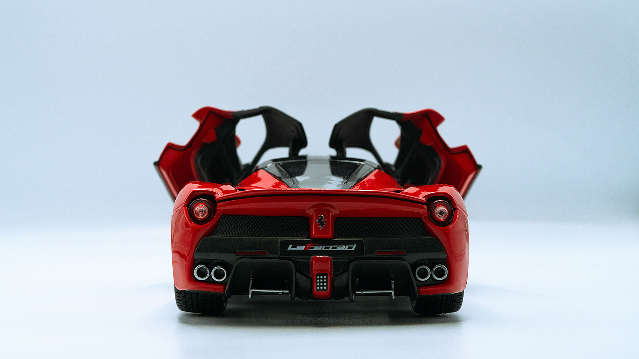 Ferrari LaFerrari 1:18 Bburago（图ZNDA3NTY3ODU2） - 其他摄影 - 站酷设计师饭饭饭樊原创素材 - 站酷ZCOOL