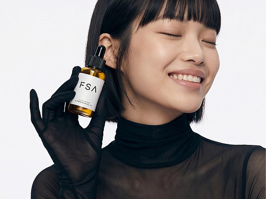 AI摄影｜Essential oil