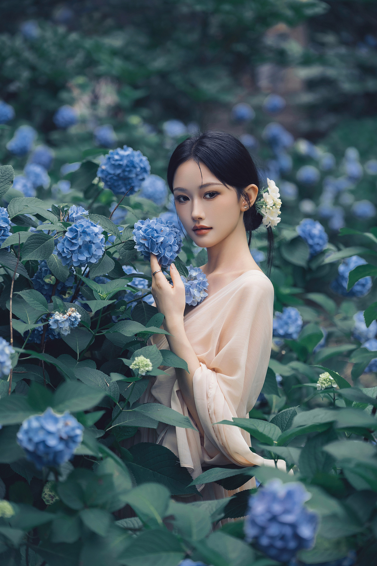 雾蓝色的夏（图ZNDA3ODY1MzIw） - 人像摄影 - 站酷设计师晓驷原创素材 - 站酷ZCOOL