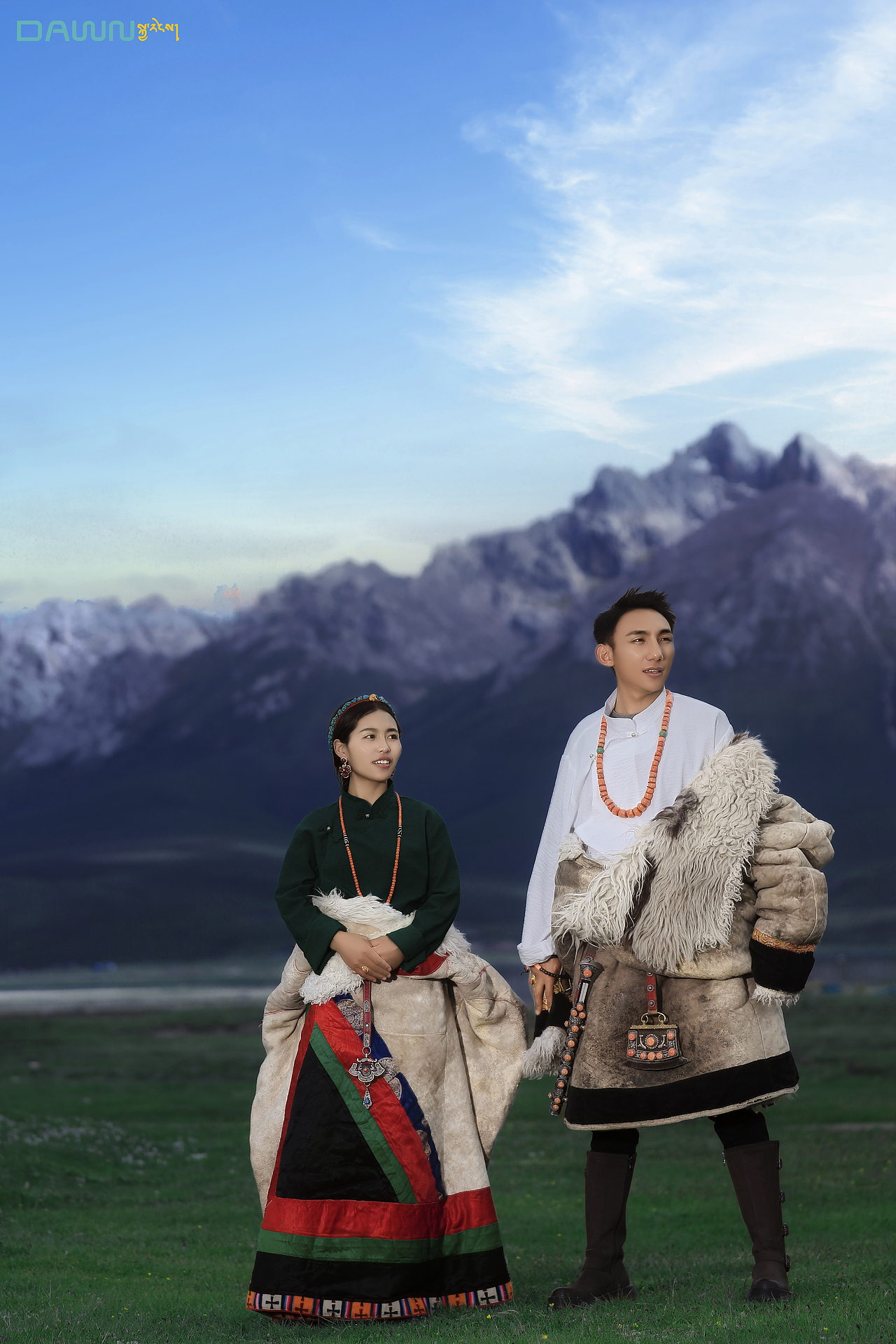 藏之缘（图ZNDA4MDExMzEy） - 人像摄影 - 站酷设计师黎明摄影师原创素材 - 站酷ZCOOL