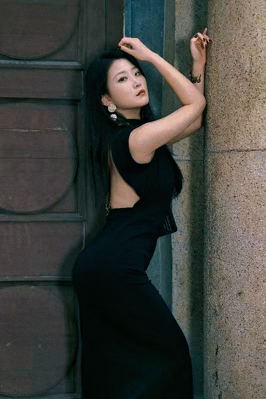 街拍御姐（图ZNDA4MjI0NTUy） - 人像摄影 - 站酷设计师夏夜港湾原创素材 - 站酷ZCOOL