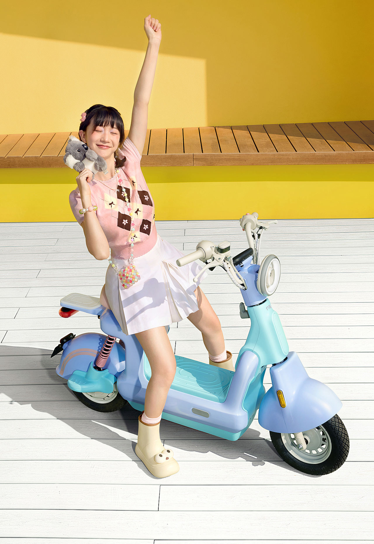 小牛电动 NIU Y果冻（图ZNDA4MjY0Mzgw） - 人像摄影 - 站酷设计师FengStudio原创素材 - 站酷ZCOOL