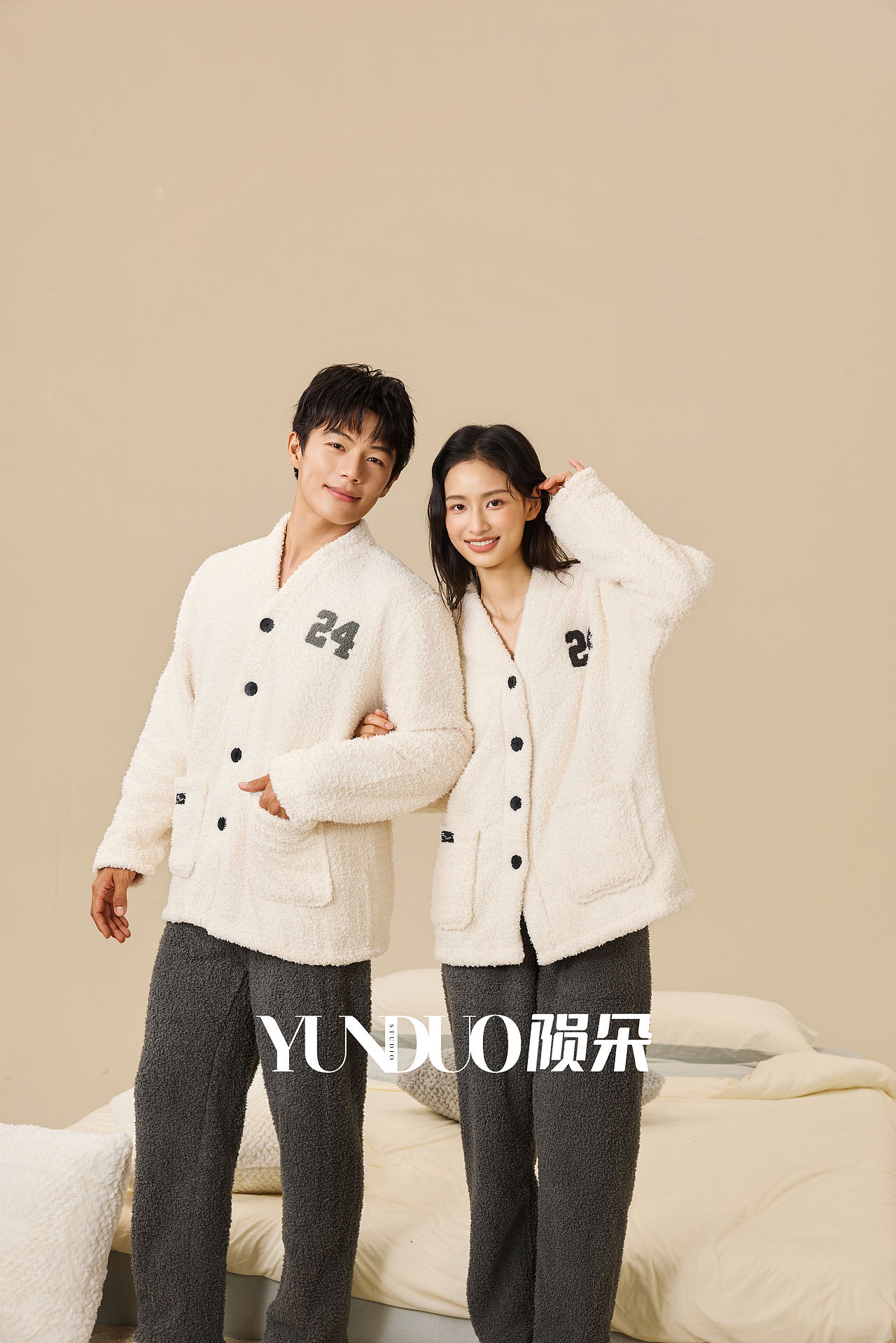 爱帝家居服商业摄影 居家睡衣针织视觉(图ZNDA4MzQ1ODE2) - 人像摄影 - 站酷设计师陨朵商拍刘大奇原创素材 - 站酷ZCOOL