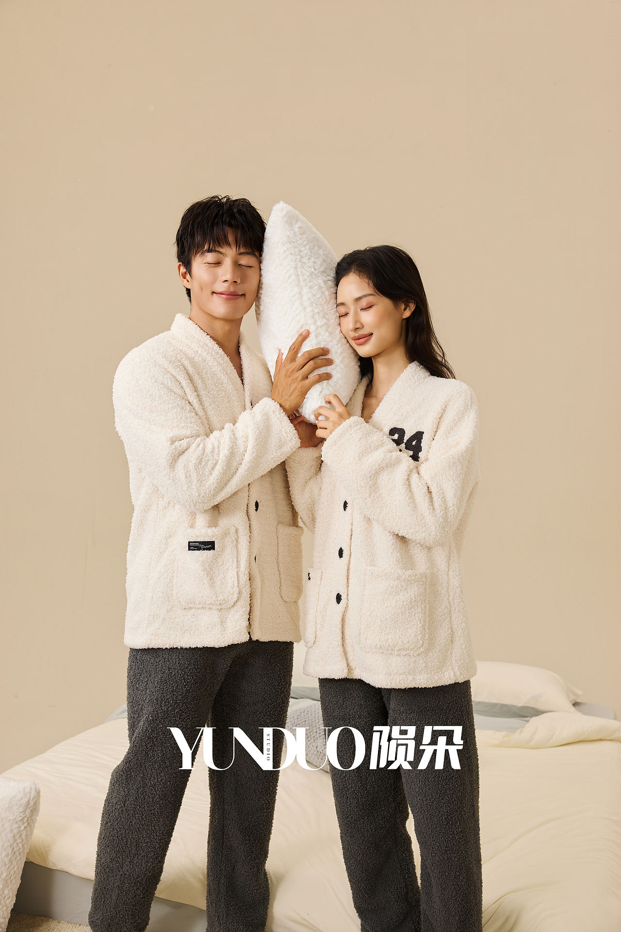 爱帝家居服商业摄影 居家睡衣针织视觉(图ZNDA4MzQ1Nzk2) - 人像摄影 - 站酷设计师陨朵商拍刘大奇原创素材 - 站酷ZCOOL