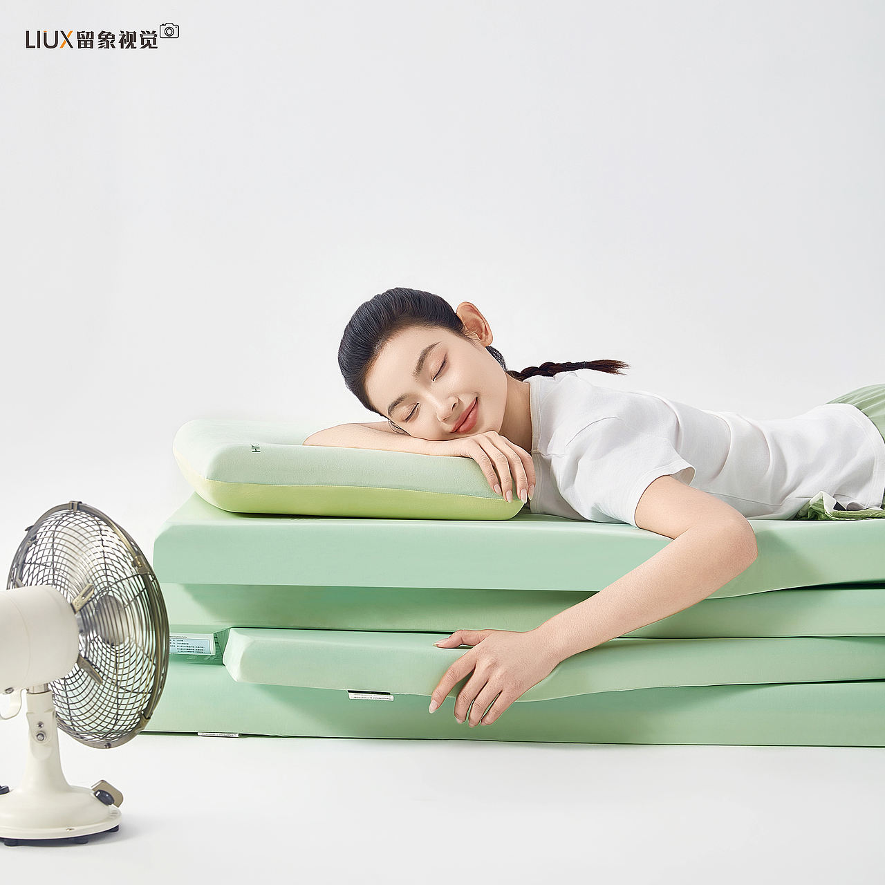 华娜朵x留象视觉 学生上下床 床垫拍摄（图ZNDA4NjAyODQ4） - 产品摄影 - 站酷设计师留象视觉原创素材 - 站酷ZCOOL