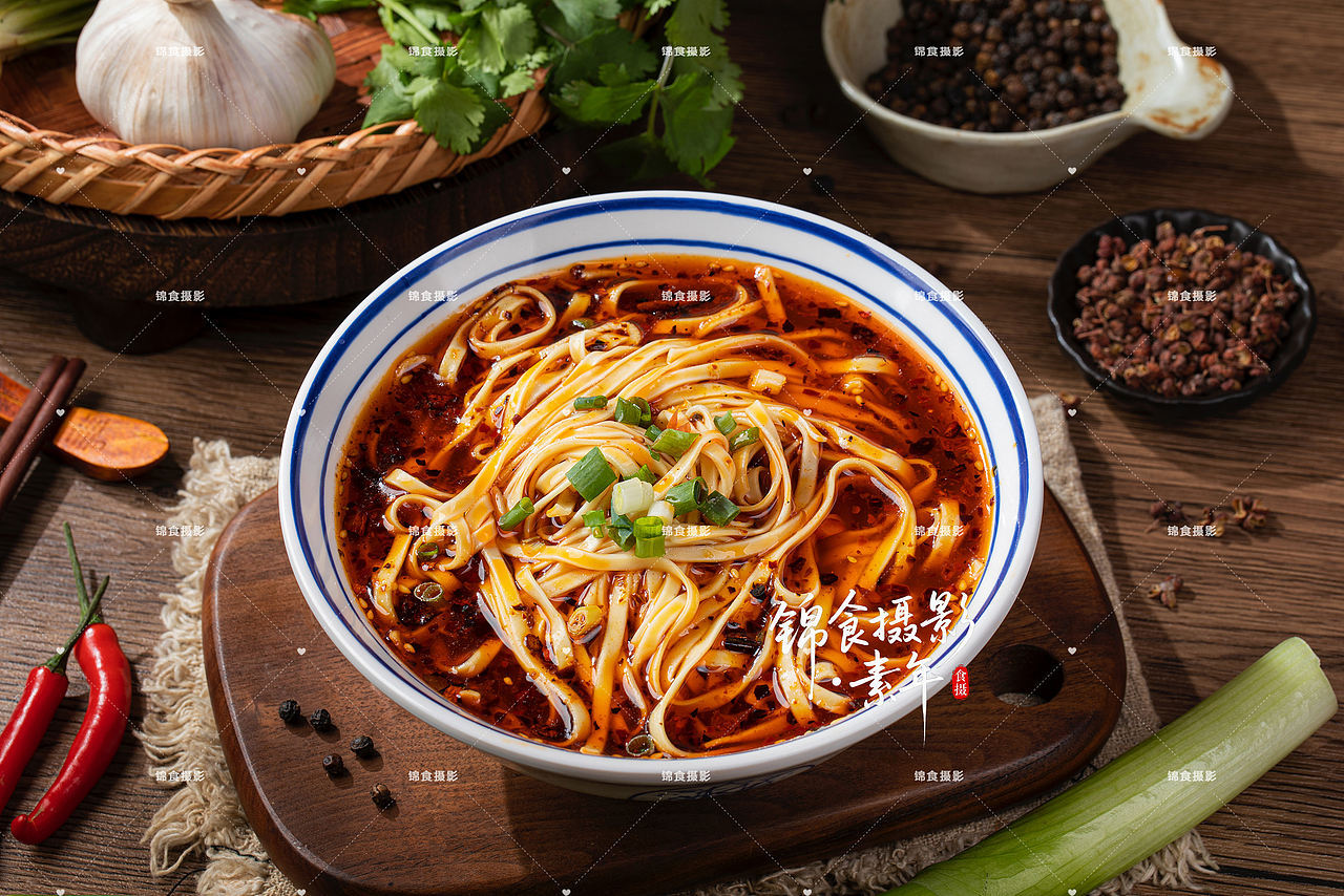 宜昌红油小面/牛肉面菜单拍摄/杂酱面/拍照/美食摄影（图ZNDA4ODgzMzg4） - 美食摄影 - 站酷设计师宜昌锦食摄影原创素材 - 站酷ZCOOL
