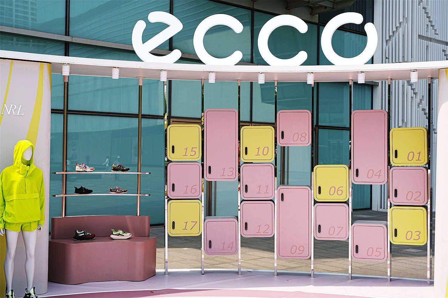 城市户外主题快闪的空间叙事策略-ECCO TOPIA 全国巡展沈阳站-肆墨设计（图ZMTU2OTcwMDA=） - 资讯 - 站酷设计师肆墨设计原创素材 - 站酷ZCOOL