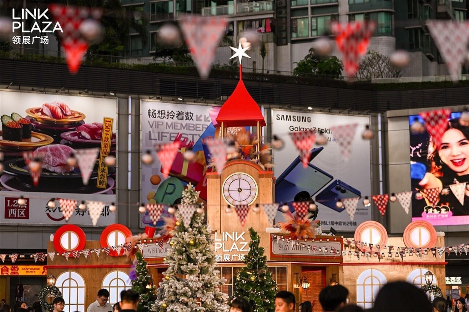 告别千街一面：商业街区美陈设计如何用“场景力”激活在地商业-肆墨设计（图ZMTU2OTk3NDQ=） - 资讯 - 站酷设计师肆墨设计原创素材 - 站酷ZCOOL
