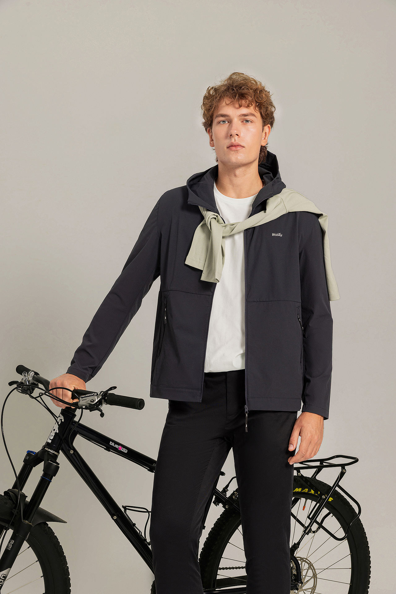 品牌男装女装 服装拍摄 LOOKBOOK 人像拍摄 商业摄影（图ZNDA5MjY4NTI0） - 人像摄影 - 站酷设计师金光高照商业摄影原创素材 - 站酷ZCOOL