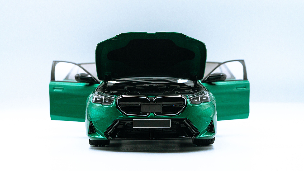 BMW M5 Touring G99 MINICHAMPS 1:18（图ZNDA5MzgxODA0） - 其他摄影 - 站酷设计师饭饭饭樊原创素材 - 站酷ZCOOL