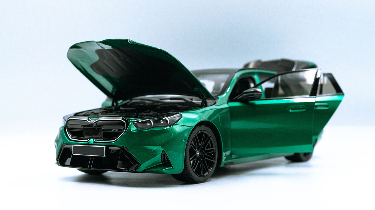 BMW M5 Touring G99 MINICHAMPS 1:18（图ZNDA5MzgxNzk2） - 其他摄影 - 站酷设计师饭饭饭樊原创素材 - 站酷ZCOOL