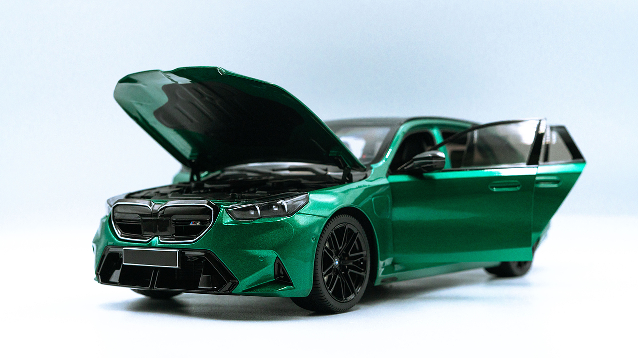 BMW M5 Touring G99 MINICHAMPS 1:18（图ZNDA5MzgxNzky） - 其他摄影 - 站酷设计师饭饭饭樊原创素材 - 站酷ZCOOL