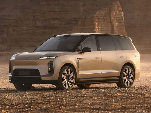 【汽车设计列传-蔚来篇】大型车怎么设计才不笨?-设计史太浓