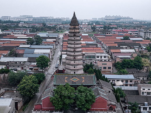 绛州卧牛尾 一塔控全城|龙兴寺