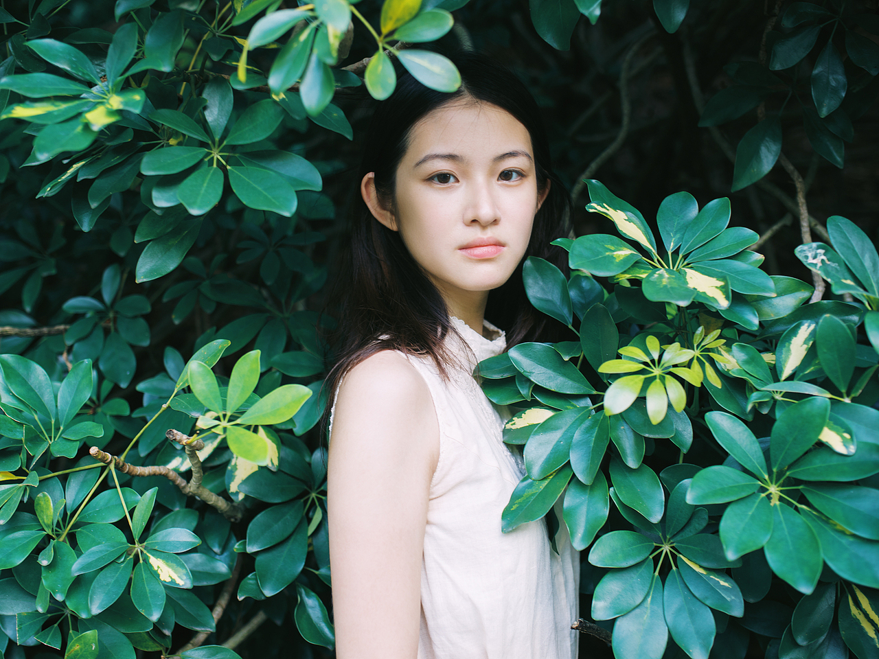 只是偶然一瞥（图ZNDA5Njk4NzY4） - 人像摄影 - 站酷设计师月海沫原创素材 - 站酷ZCOOL