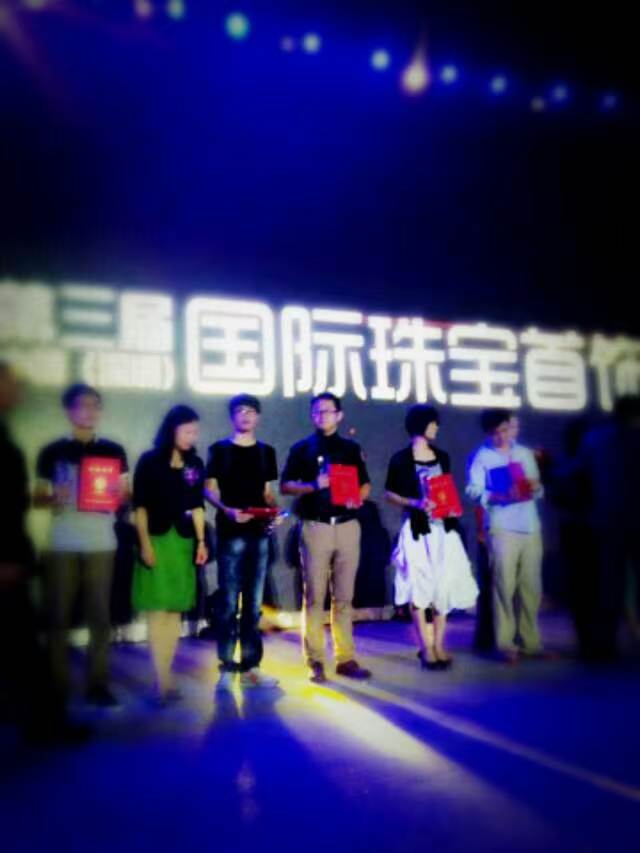 珠宝设计师尹炜 ：优霓珠宝设计学堂创始人介绍（图ZMTU3NDEyNTI=） - 观点 - 站酷设计师优霓珠宝设计原创素材 - 站酷ZCOOL