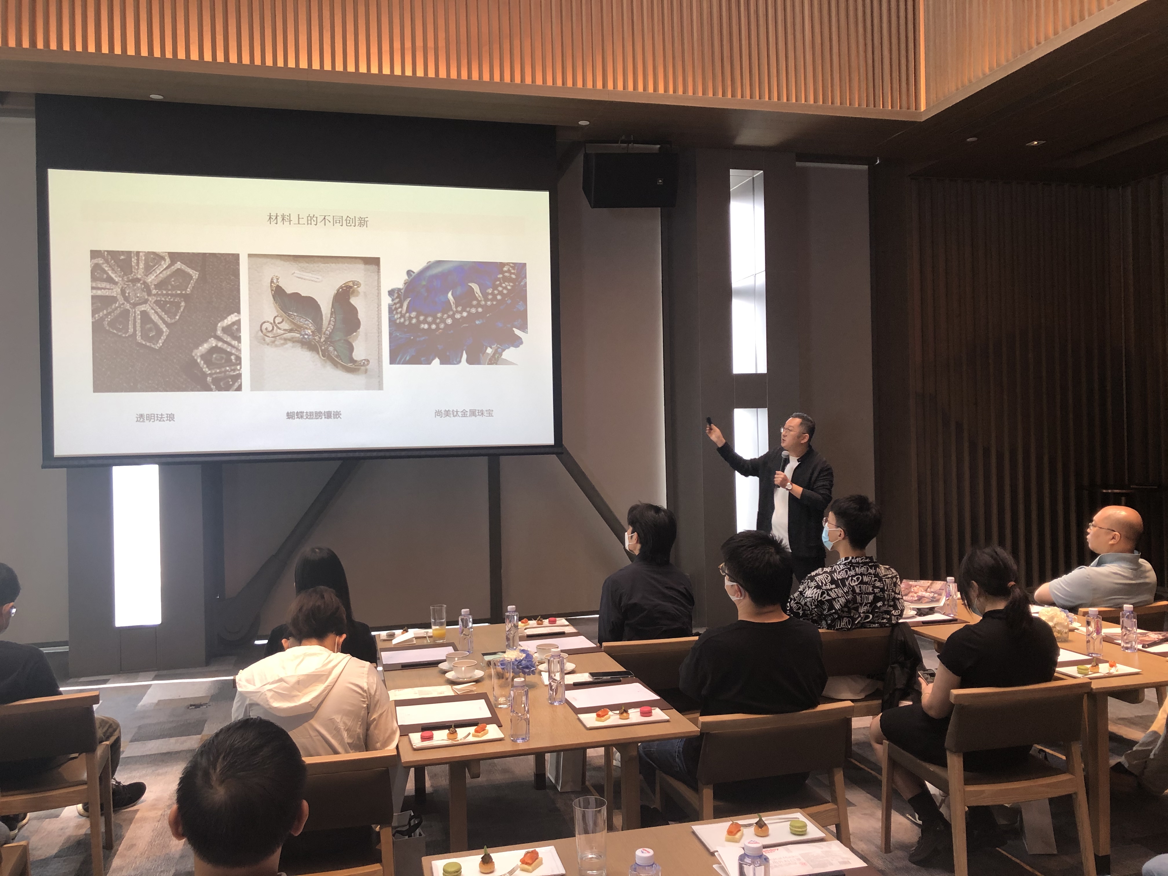 珠宝设计师尹炜 ：优霓珠宝设计学堂创始人介绍（图ZMTU3NDEyNjg=） - 观点 - 站酷设计师优霓珠宝设计原创素材 - 站酷ZCOOL