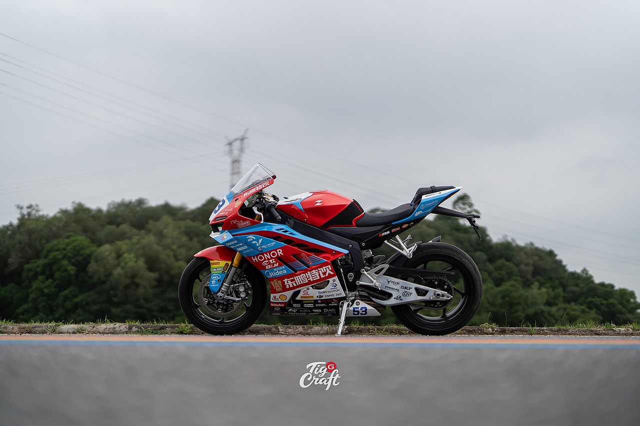 张雪820RR-WSBK意大利分站冠军涂装（图ZNDA5OTI0NTMy） - 其他手工艺 - 站酷设计师虎将贴花原创素材 - 站酷ZCOOL