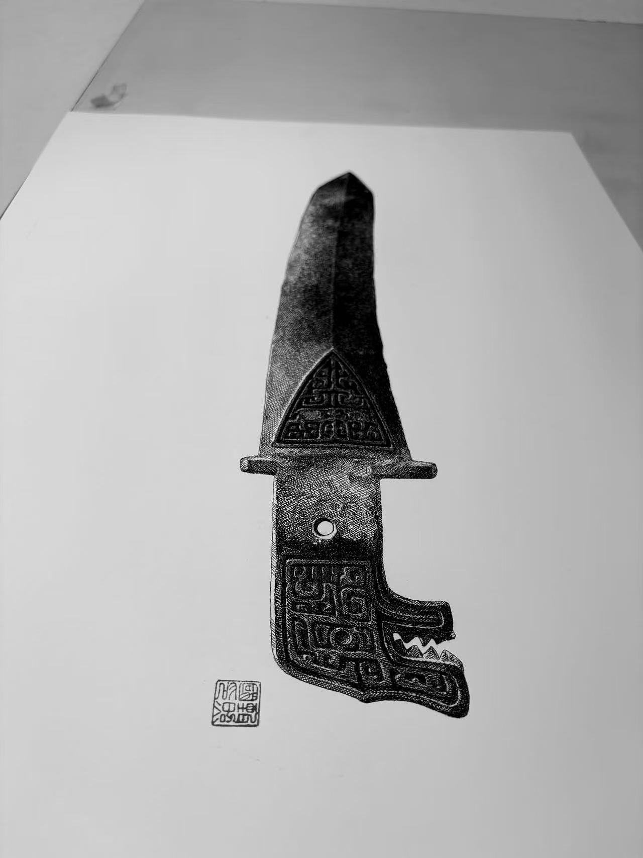 文物钢笔插画｜大洋遗珍·虎首曲内青铜戈（图ZNDEwMDMzMjky） - 艺术插画 - 站酷设计师九渊鲤JYL原创素材 - 站酷ZCOOL