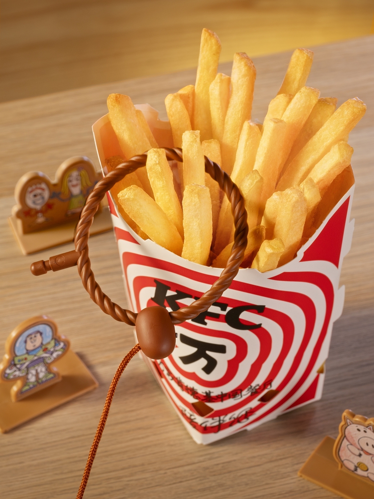 肯德基x玩具总动员5《餐厅奇妙夜》定格动画（图ZNDEwMDUwMDY4） - 动画片 - 站酷设计师麒童工作室原创素材 - 站酷ZCOOL