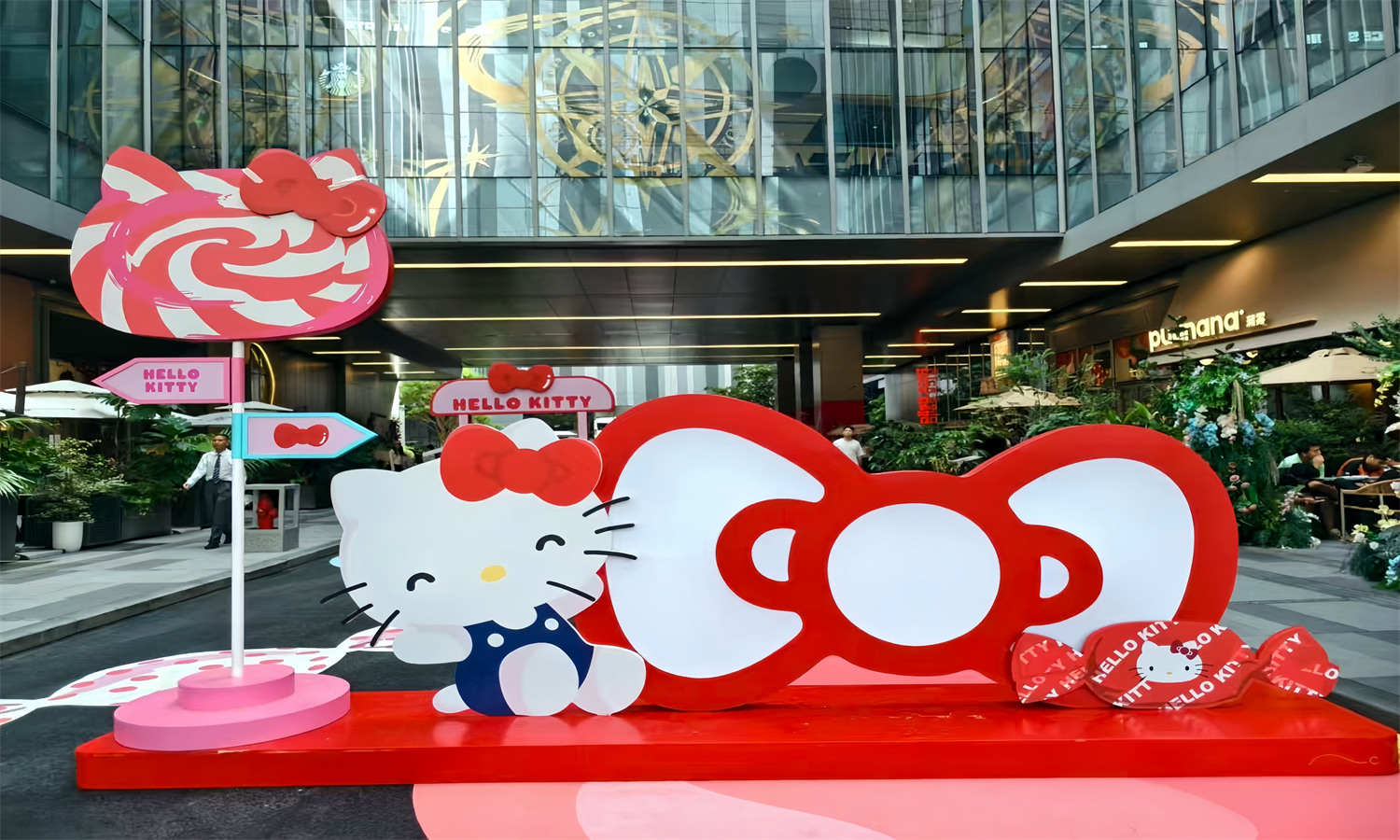 IP美陈成趋势：解析深圳大悦城 HelloKitty首展设计逻辑-肆墨设计（图ZMTU3NTcyNjQ=） - 观点 - 站酷设计师先锋策划设计汇原创素材 - 站酷ZCOOL