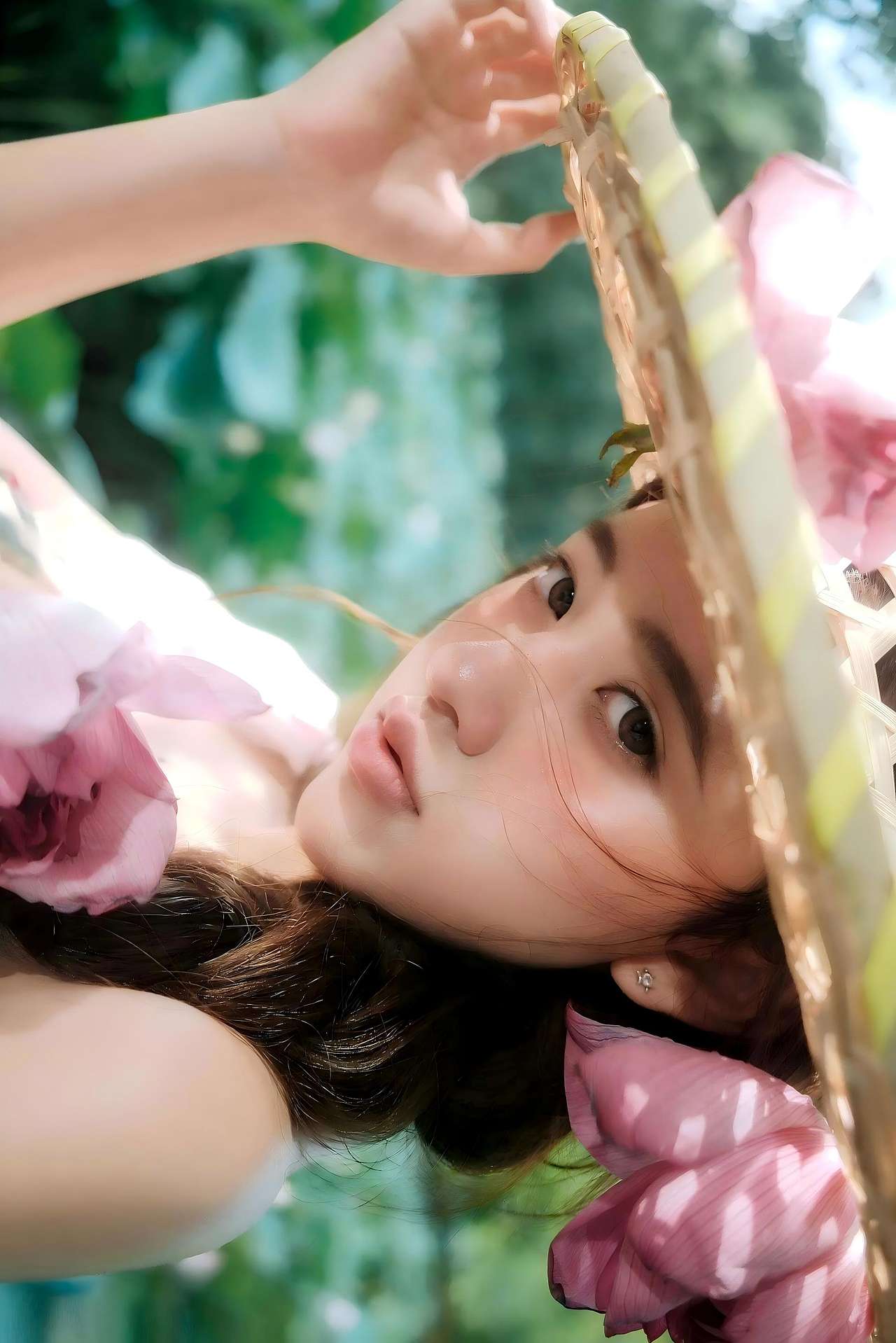 荷花少女 人像摄影（图ZNDEwMTQyODI0） - 人像摄影 - 站酷设计师不会拍照的设计狮原创素材 - 站酷ZCOOL