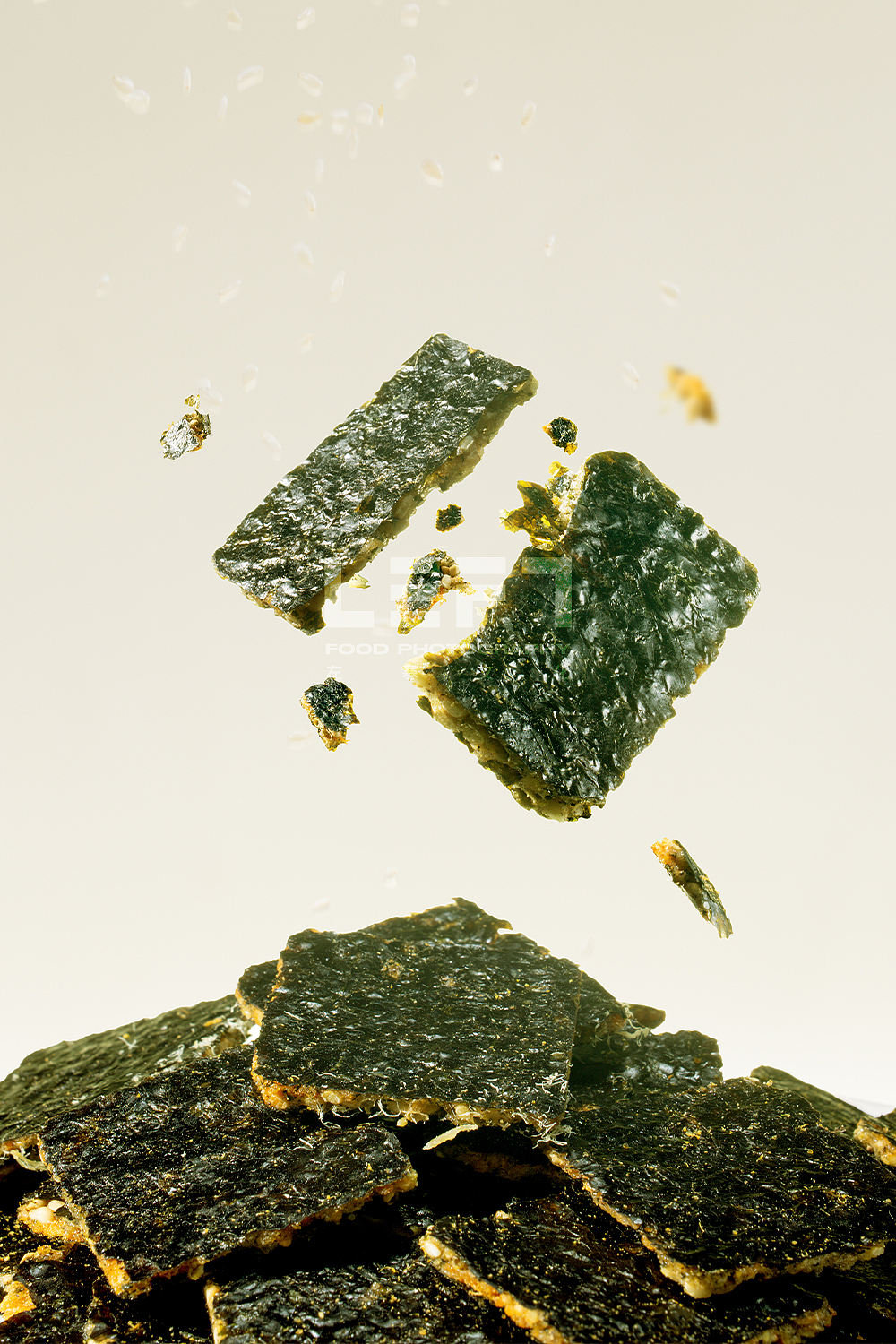 沪上阿姨 × LeftStudio｜海苔脆（图ZNDEwMjE4MTc2） - 美食摄影 - 站酷设计师泉州电商广告摄影原创素材 - 站酷ZCOOL
