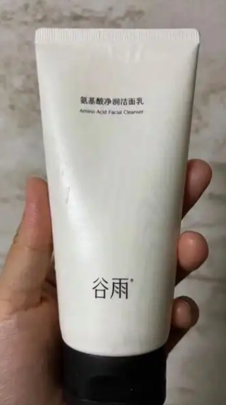 2026国货洁面乳榜单前4｜口碑爆棚平价大碗，全家共用不踩雷（图ZMTU3NjYzMTY=） - 评测 - 站酷设计师暴躁婕哥原创素材 - 站酷ZCOOL