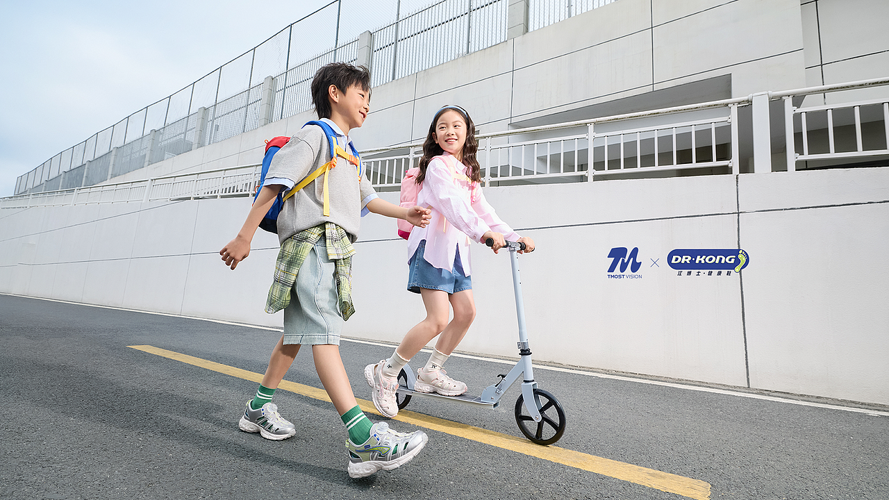 江博士2026夏日TVC｜一起奔赴夏日旷野（图ZNDEwMjUyMjQ0） - 人像摄影 - 站酷设计师TMOSTSHOES原创素材 - 站酷ZCOOL