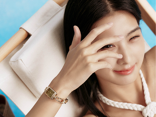 DAVENA腕表大片｜于度假松弛里，镌刻时光诗意